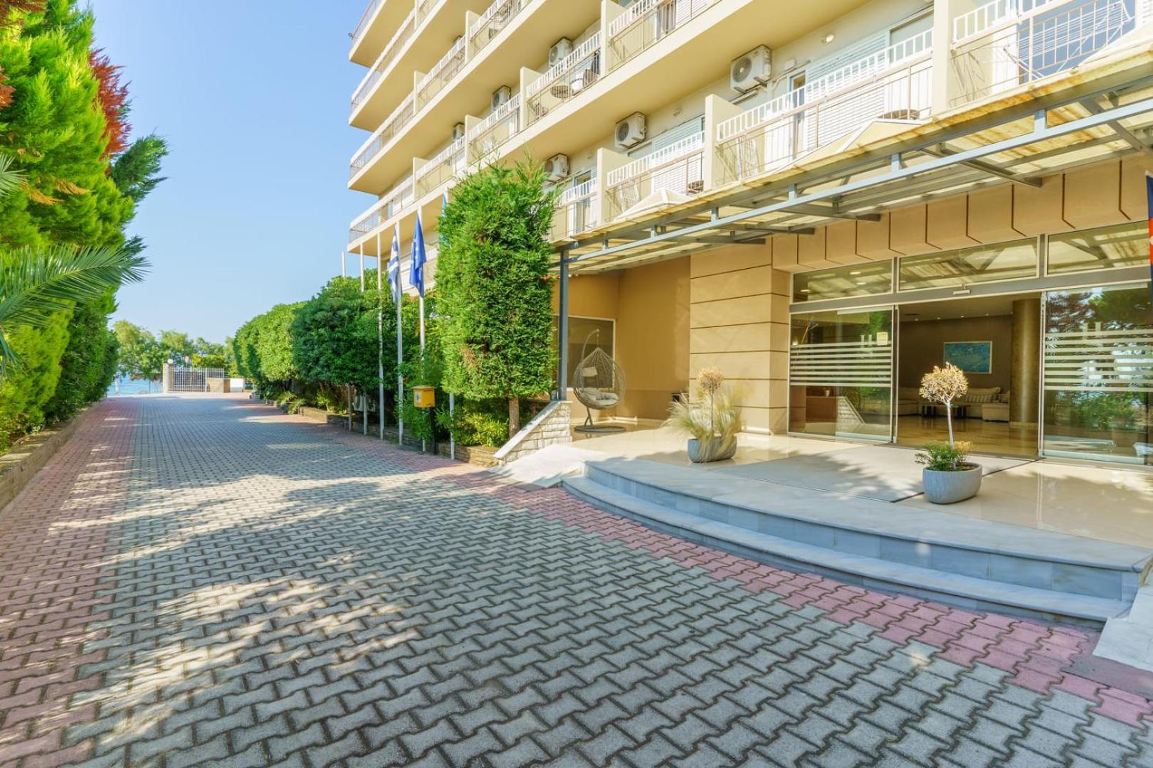 Stefania Hotel Amarynthos Buitenkant foto