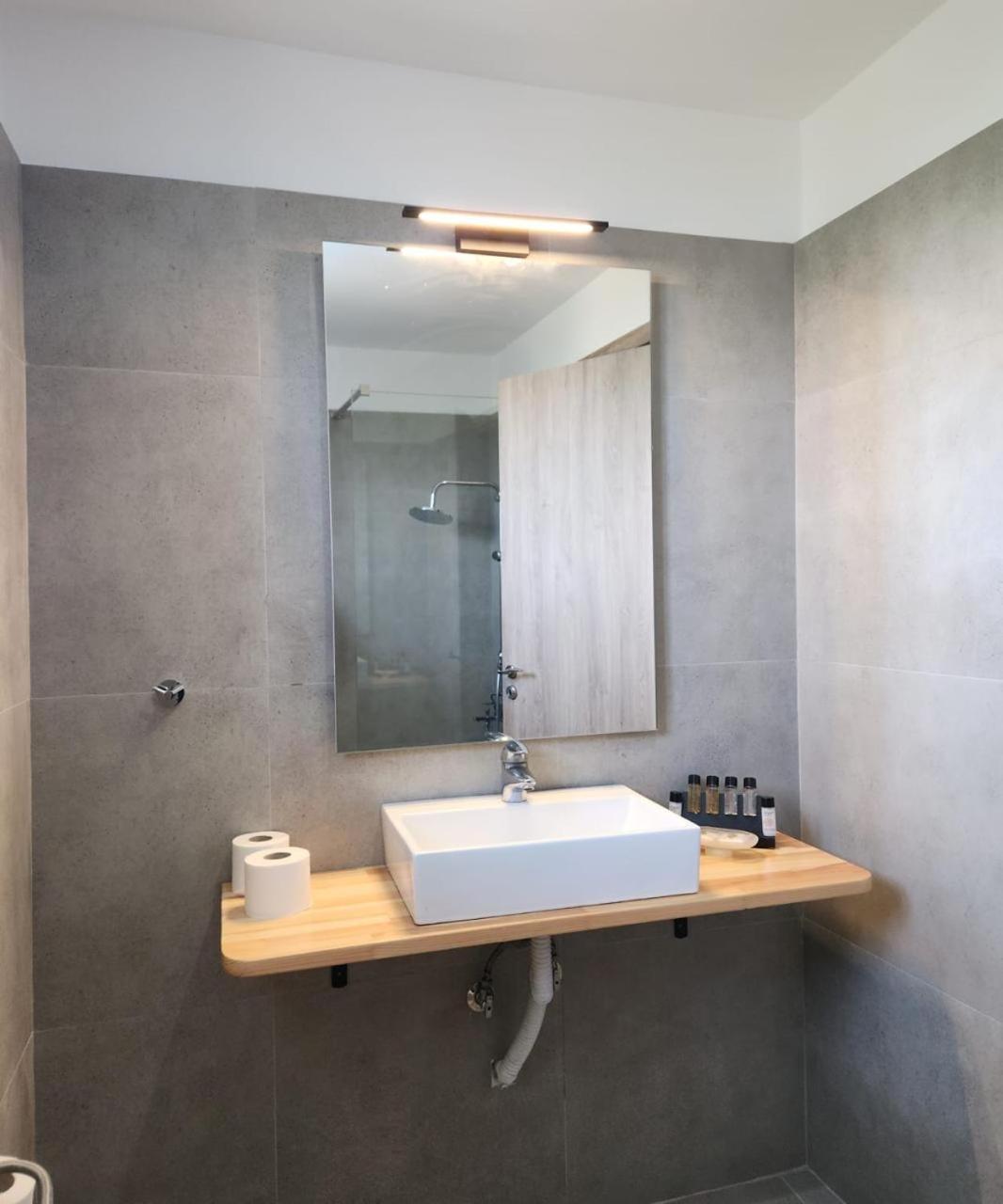 Stefania Hotel Amarynthos Buitenkant foto