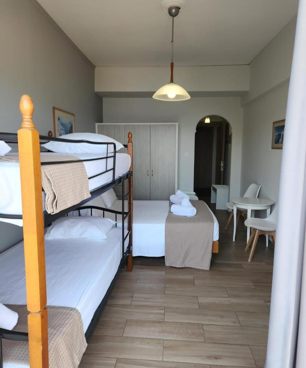 Stefania Hotel Amarynthos Buitenkant foto
